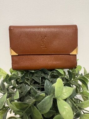 YSL Trifold Wallet EUC Vintage